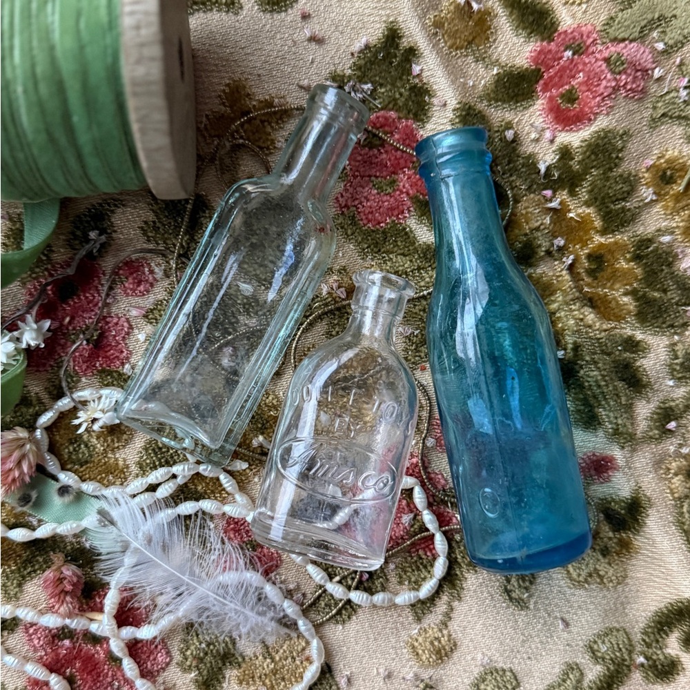Set of 3 Antique Miniature Apothecary Azure Glass Bottles - Picture 7 of 12